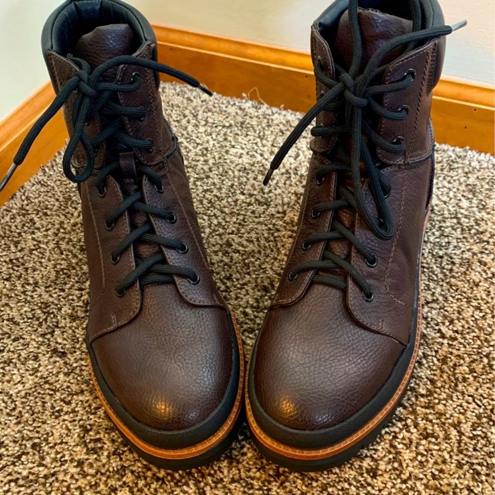 Woman’s boots